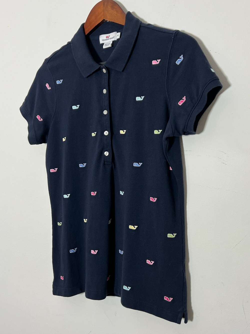 Vineyard Vines Women’s Navy Blue Embroidered Whale Shirt Sleeve Polo - Picture 2 of 4